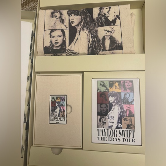 Taylor Swift Eras Tour VIP Package authentic - Picture 2 of 5